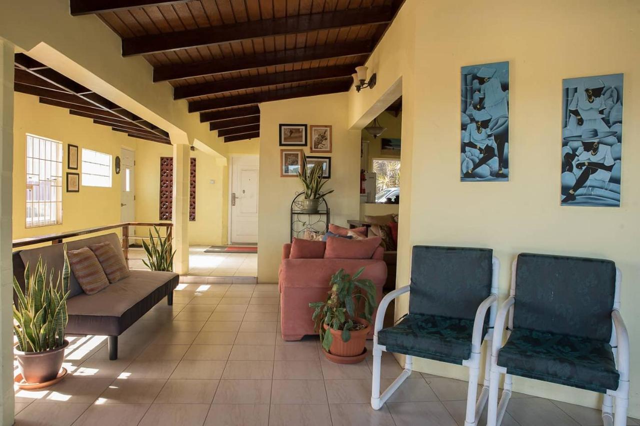 Altare - Breezy With A View Apartment Grand Anse Ngoại thất bức ảnh