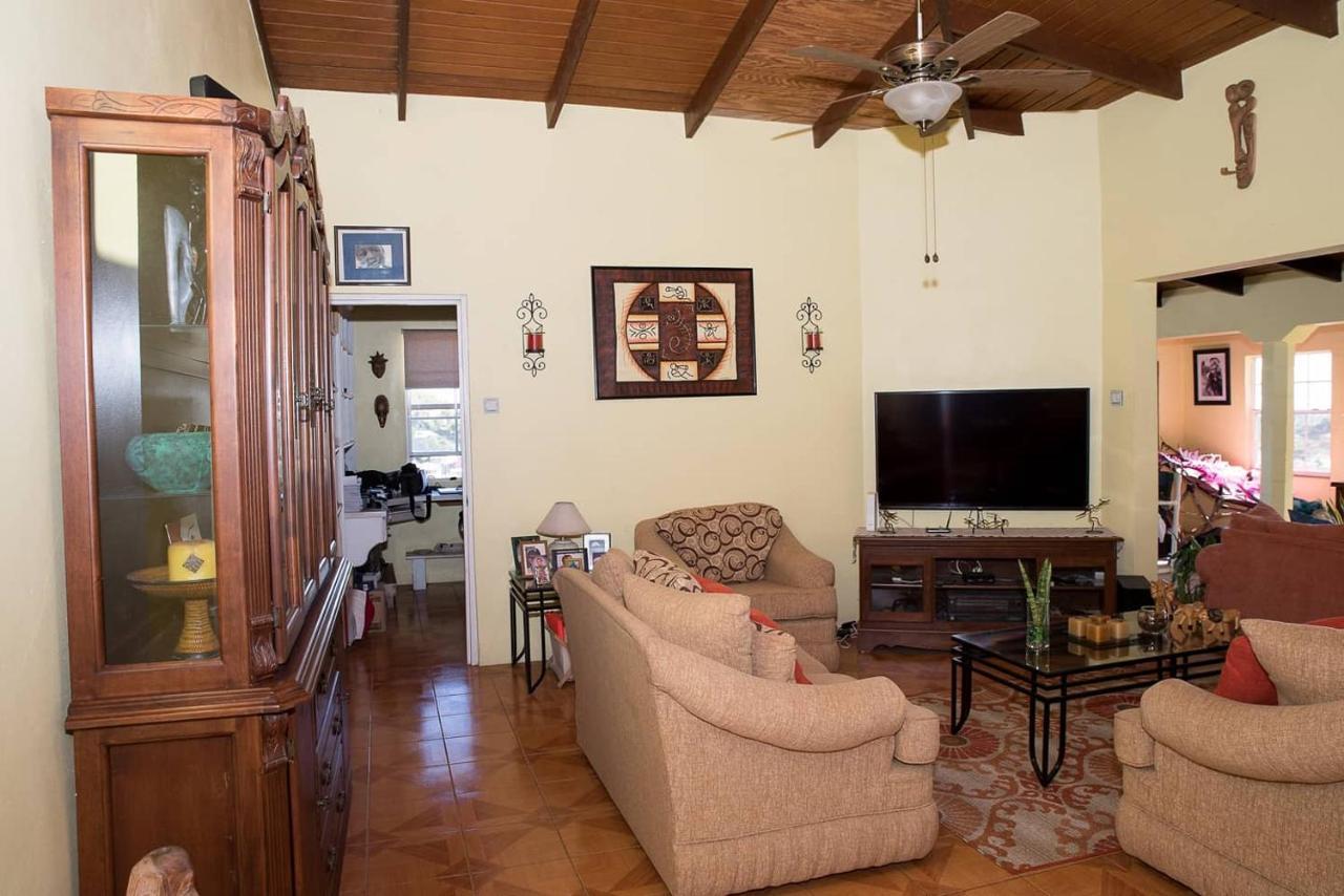 Altare - Breezy With A View Apartment Grand Anse Ngoại thất bức ảnh